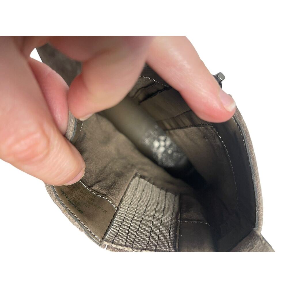 Vince Camuto Neframes Dark Taupe Leather Chelsea Boot Round Toe Size 8 M NWOB - Picture 8 of 10